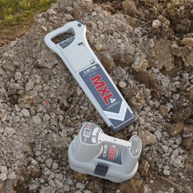 Stanlay MXL4 Pipe & Cable Locator